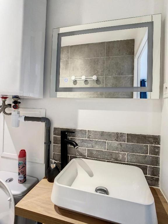 Studio Cosy Hyper Centre Gare Amiens Wifi Netflix 2 Pers Esterno foto